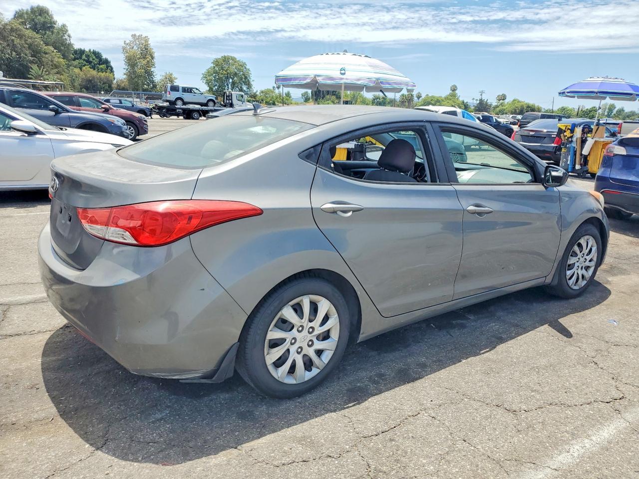2013 Hyundai Elantra Gls - Image 3