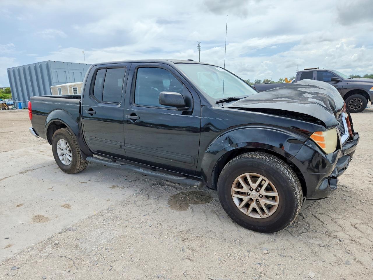2014 Nissan Frontier S - Image 4