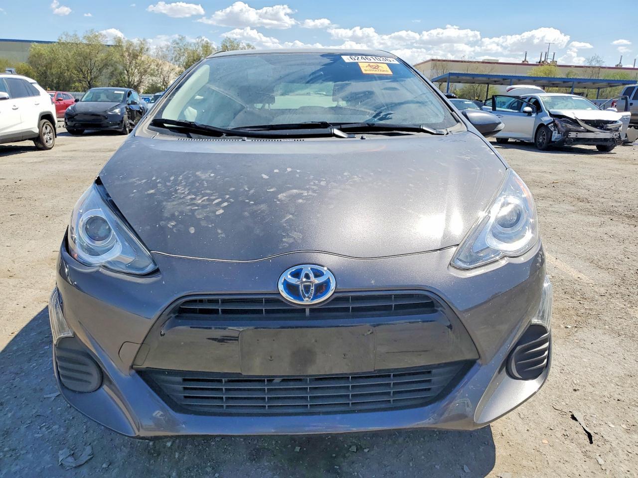 2016 Toyota Prius C Two - Image 5