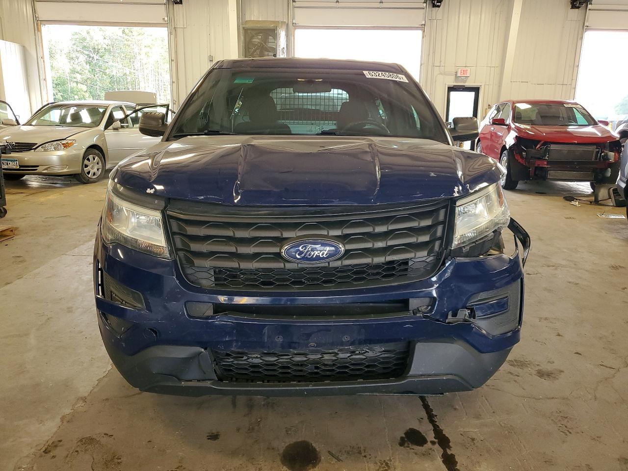 2017 Ford Explorer Police Interceptor - Image 5
