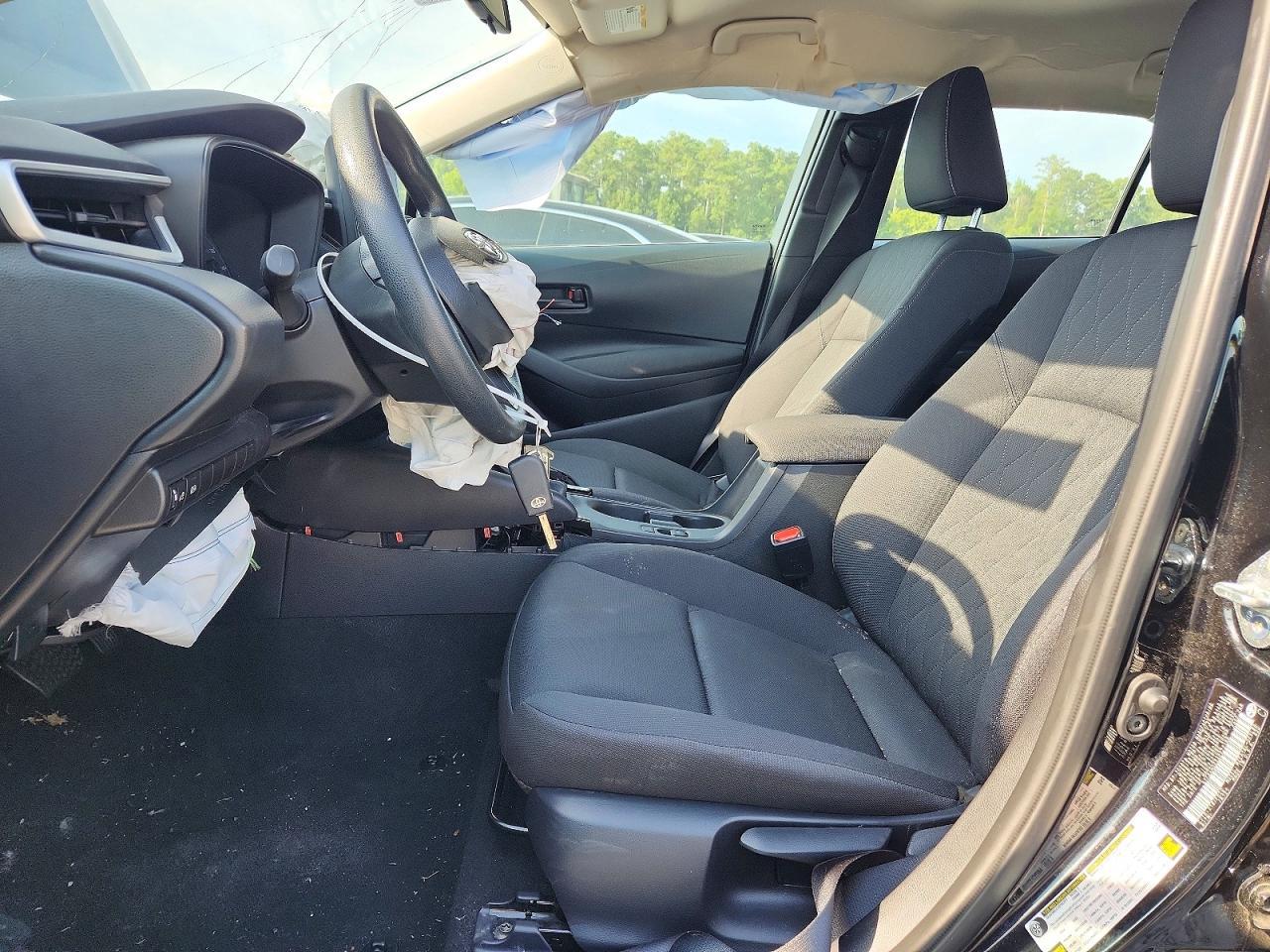 2025 Toyota Corolla Le - Фото 7