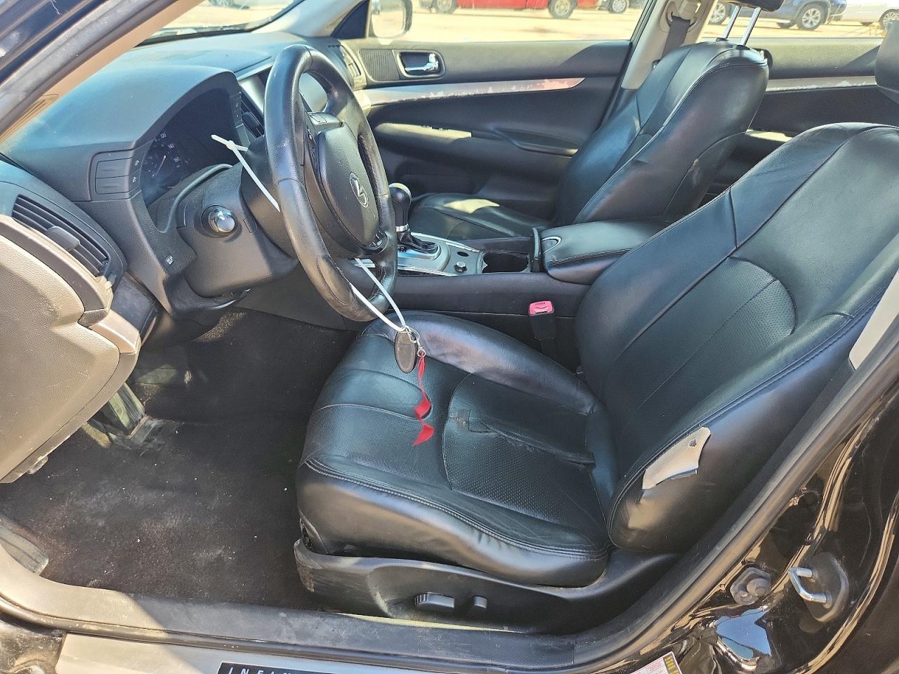 2015 Infiniti Q40 - Image 7