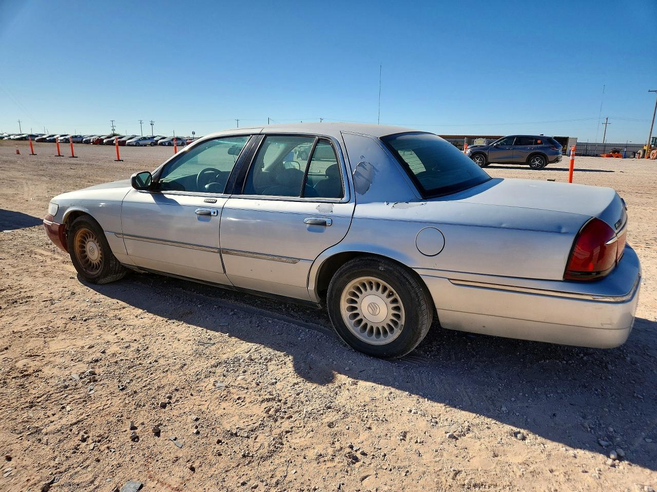 2002 Mercury Grand Marquis Ls - Image 2