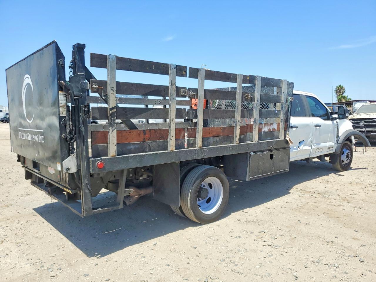 2024 Ford F550 Super Duty - Фото 3
