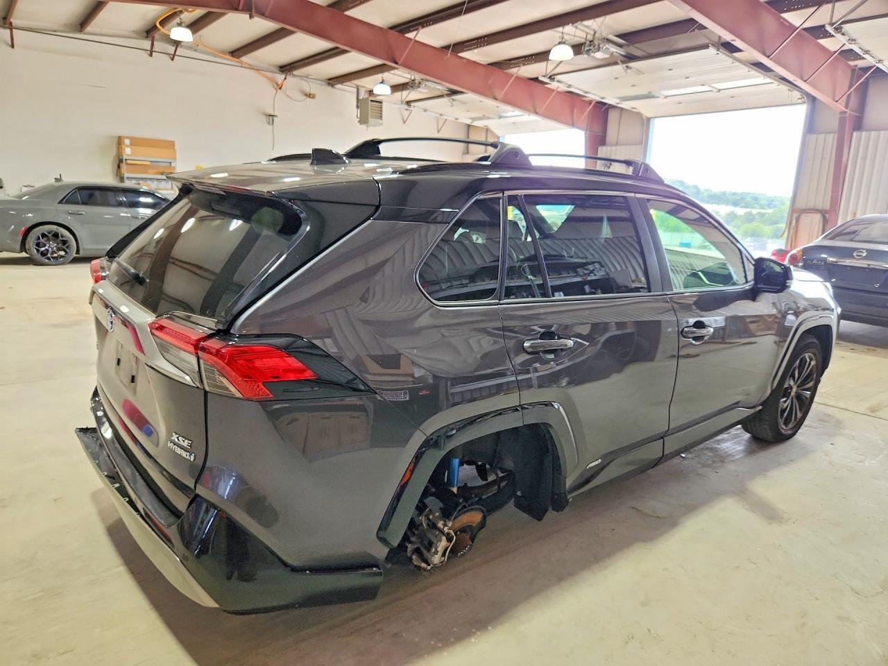 2024 Toyota Rav4 Xse - Image 3