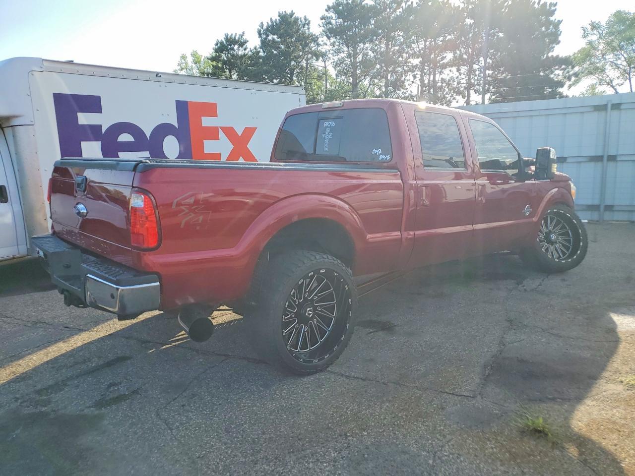 2015 Ford F350 Super Duty - Фото 3