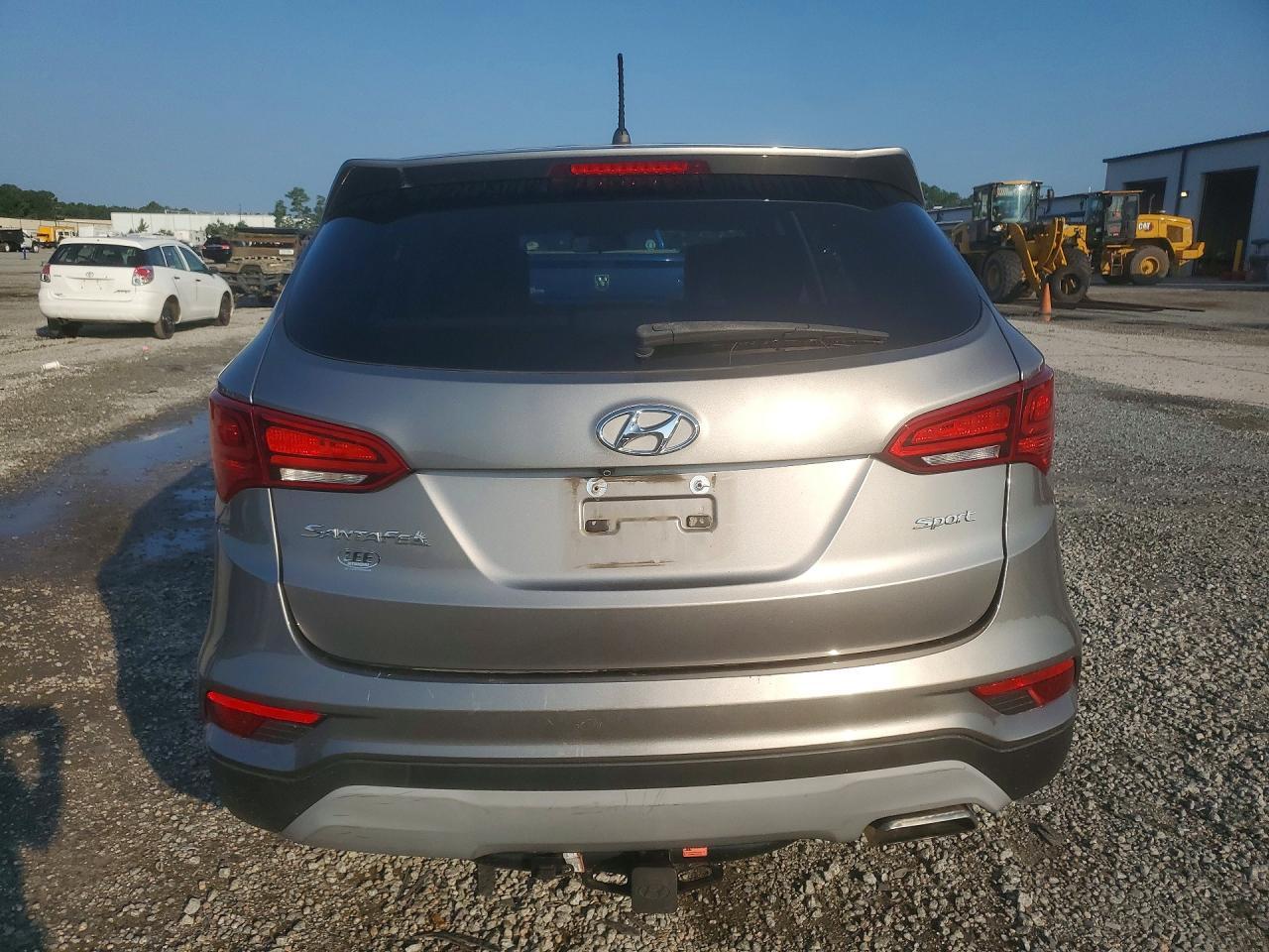 2018 Hyundai Santa Fe Sport 2.4L - Фото 6