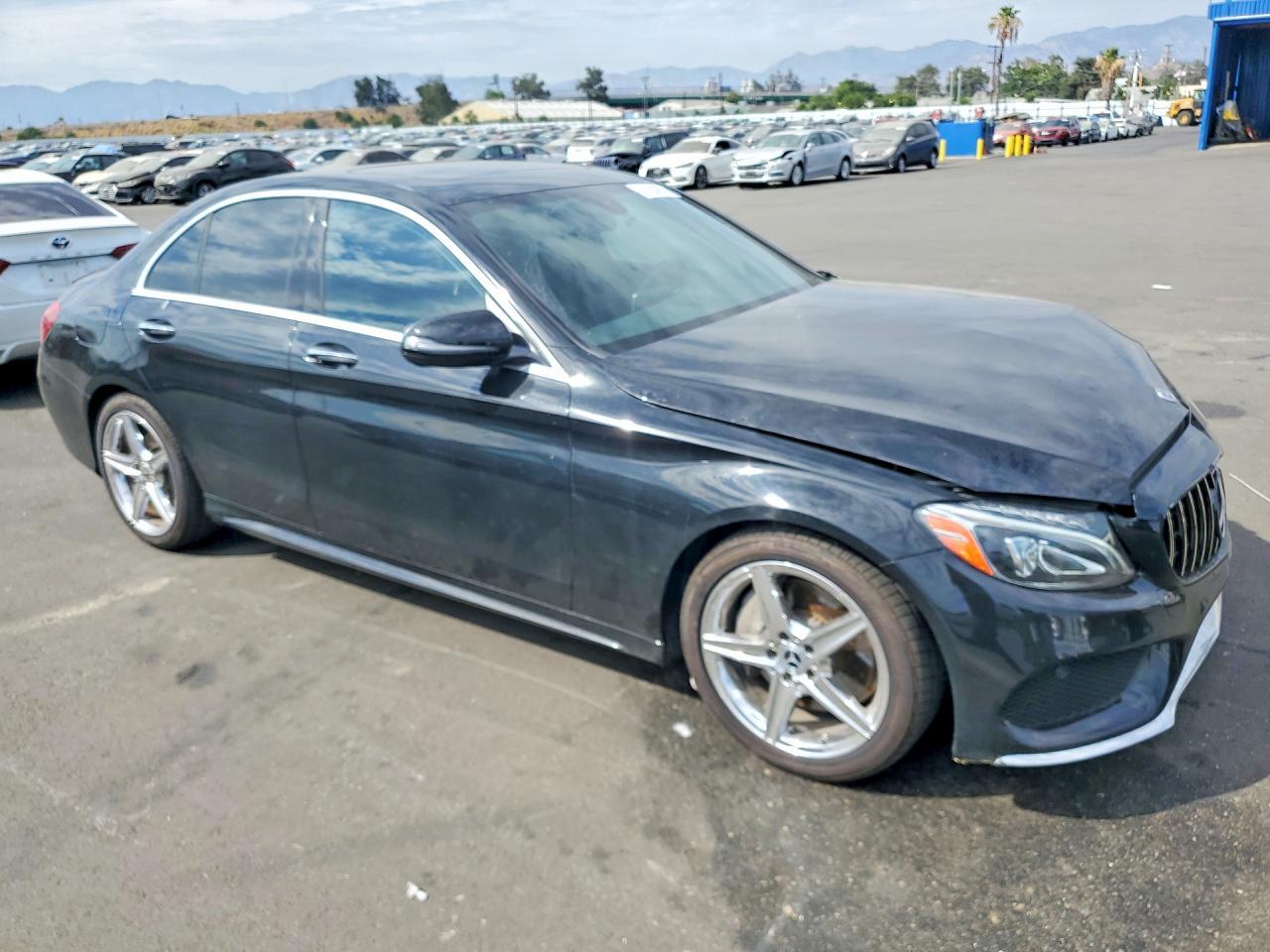 2018 Mercedes-Benz C 300 - Фото 4