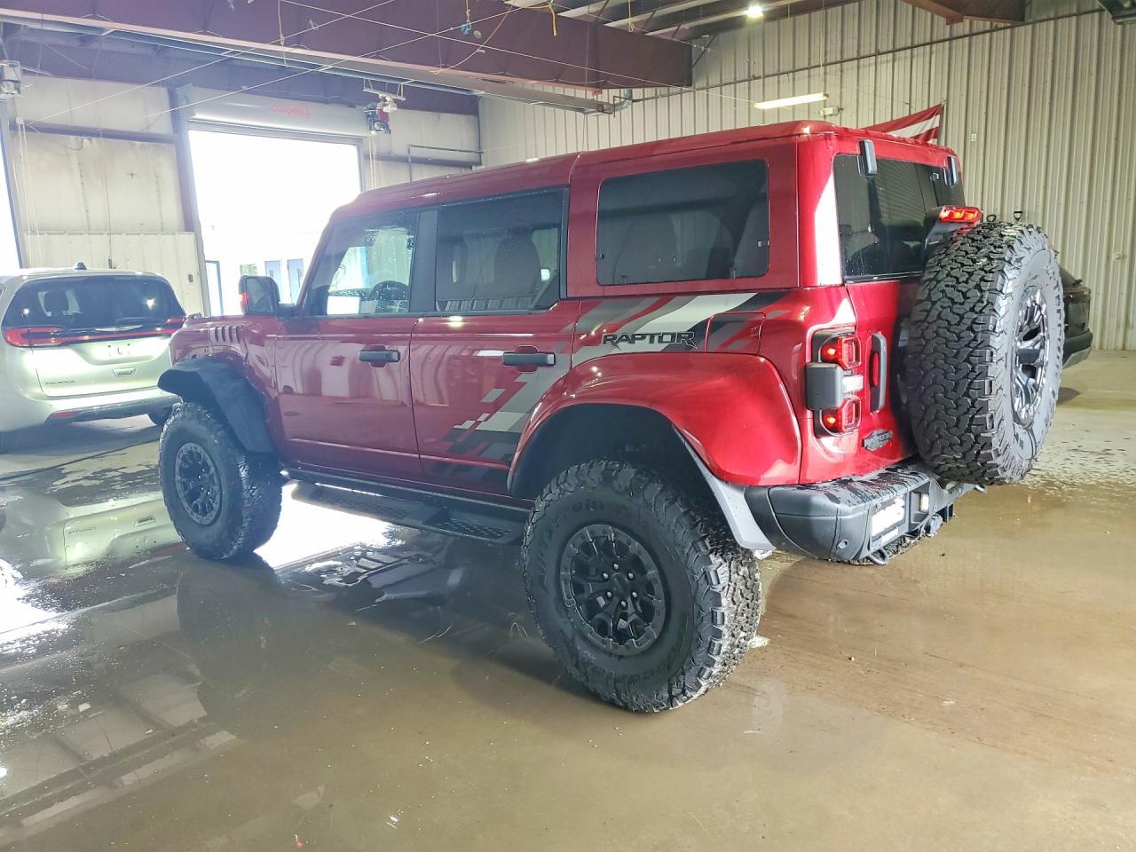 2025 Ford Bronco Raptor - Image 2