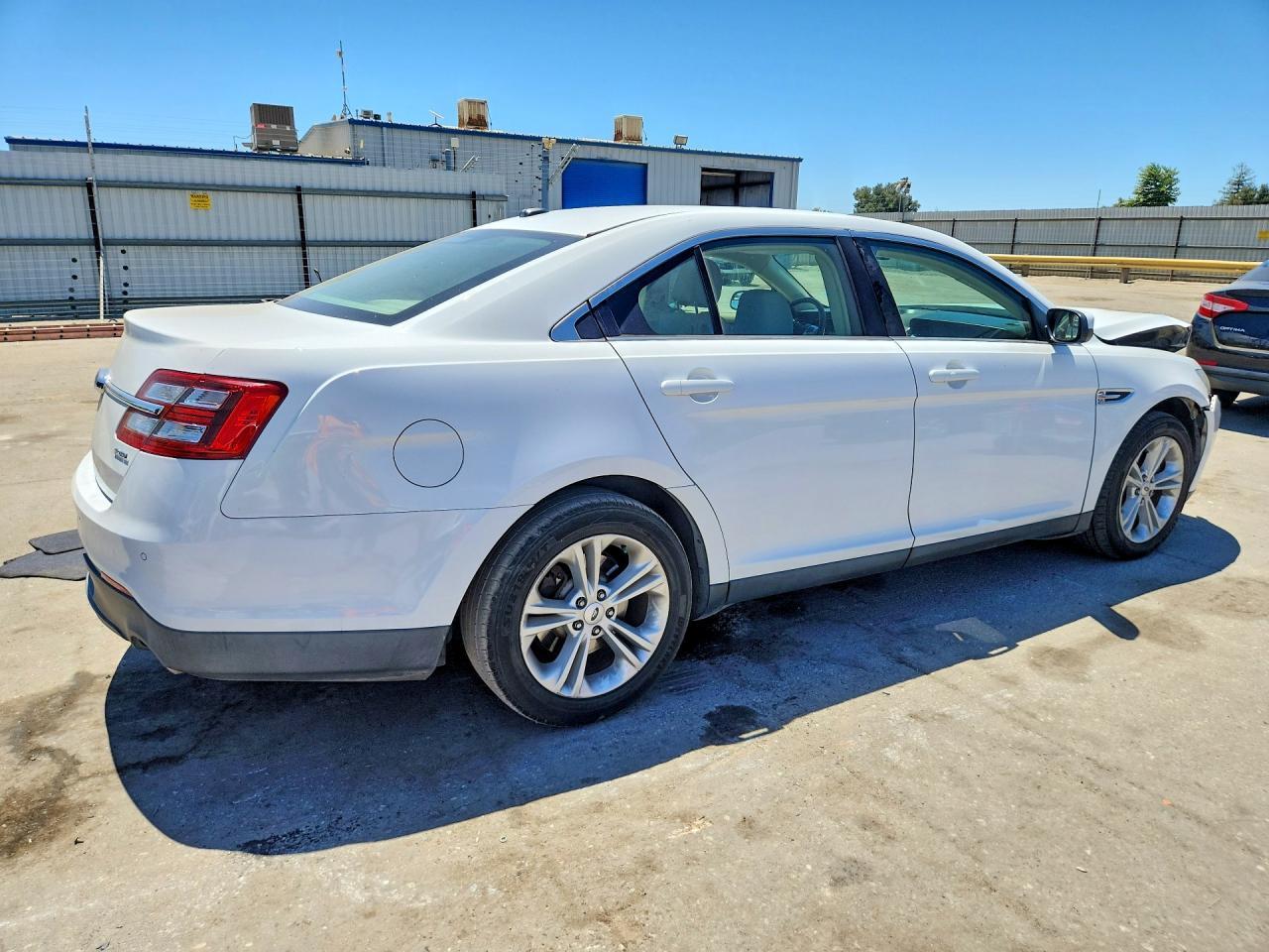 2015 Ford Taurus Sel - Фото 3
