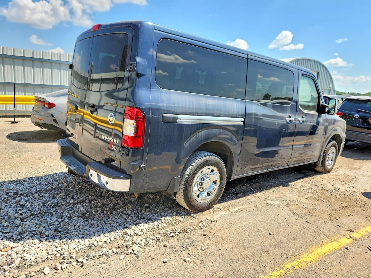 2017 Nissan Nv 3500 Hd Sl - Фото 3