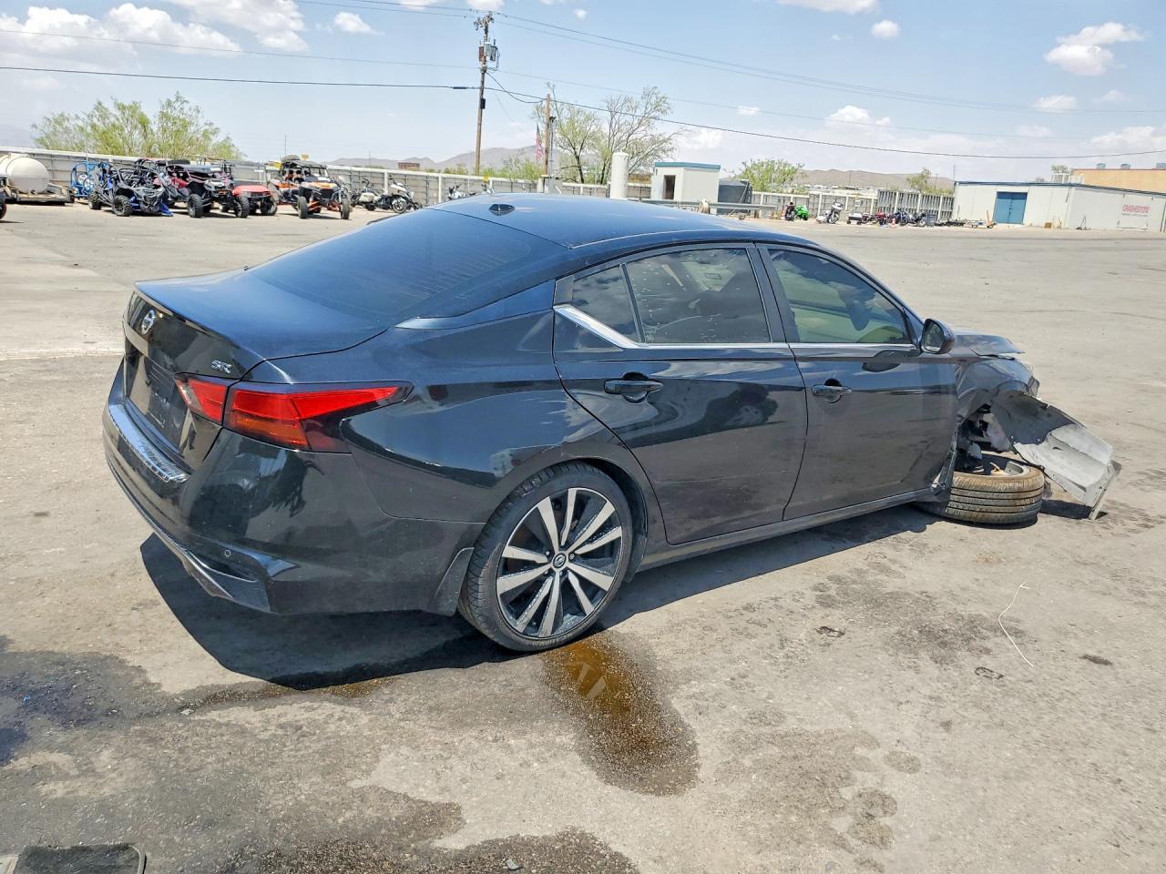 2021 Nissan Altima Sr - Image 3