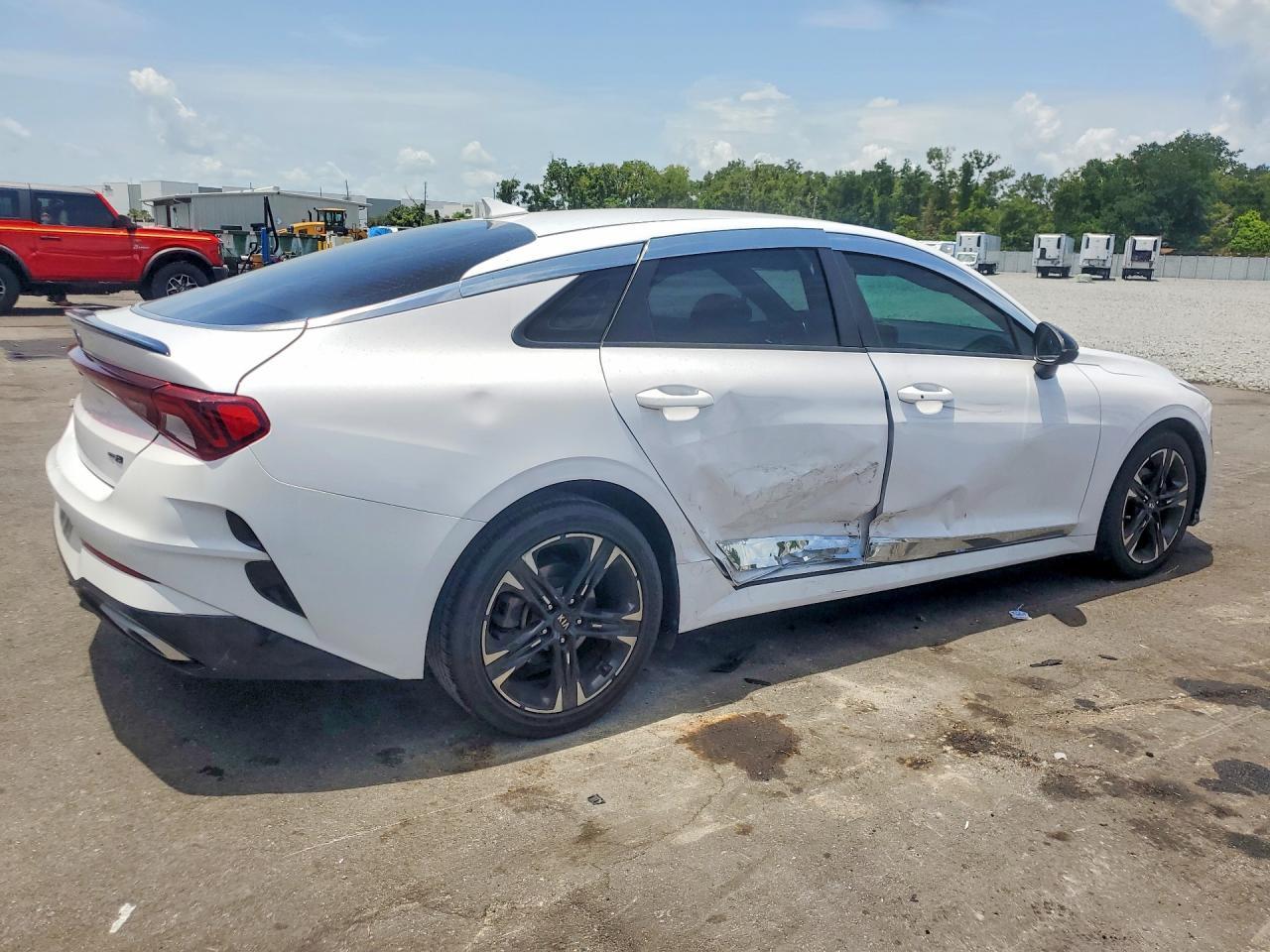 2021 Kia K5 Gt Line - Фото 3