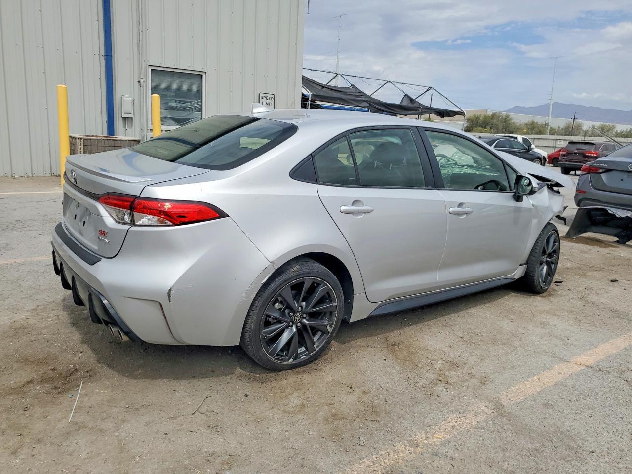 2025 Toyota Corolla Hybrid Se - Фото 3
