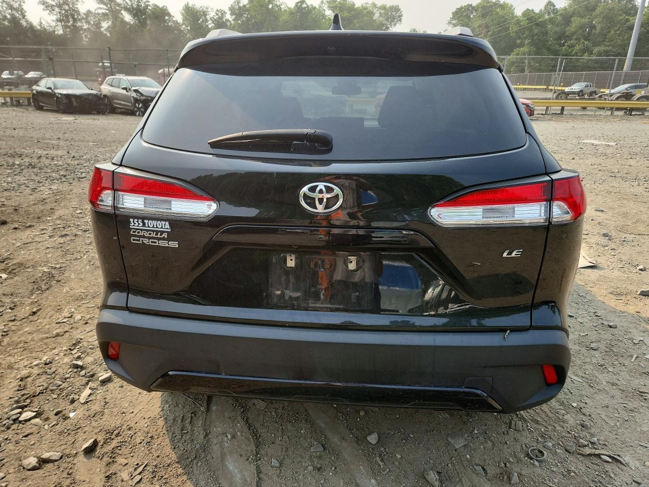 2022 Toyota Corolla Cross Le - Фото 6