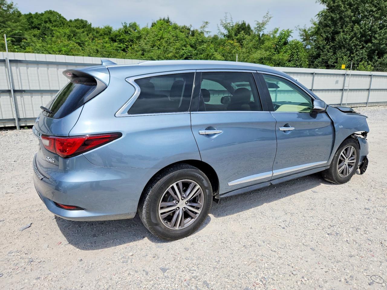 2019 Infiniti Qx60 Luxe - Фото 3