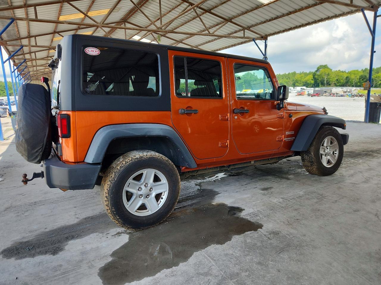 2011 Jeep Wrangler Unlimited Sport - Фото 3