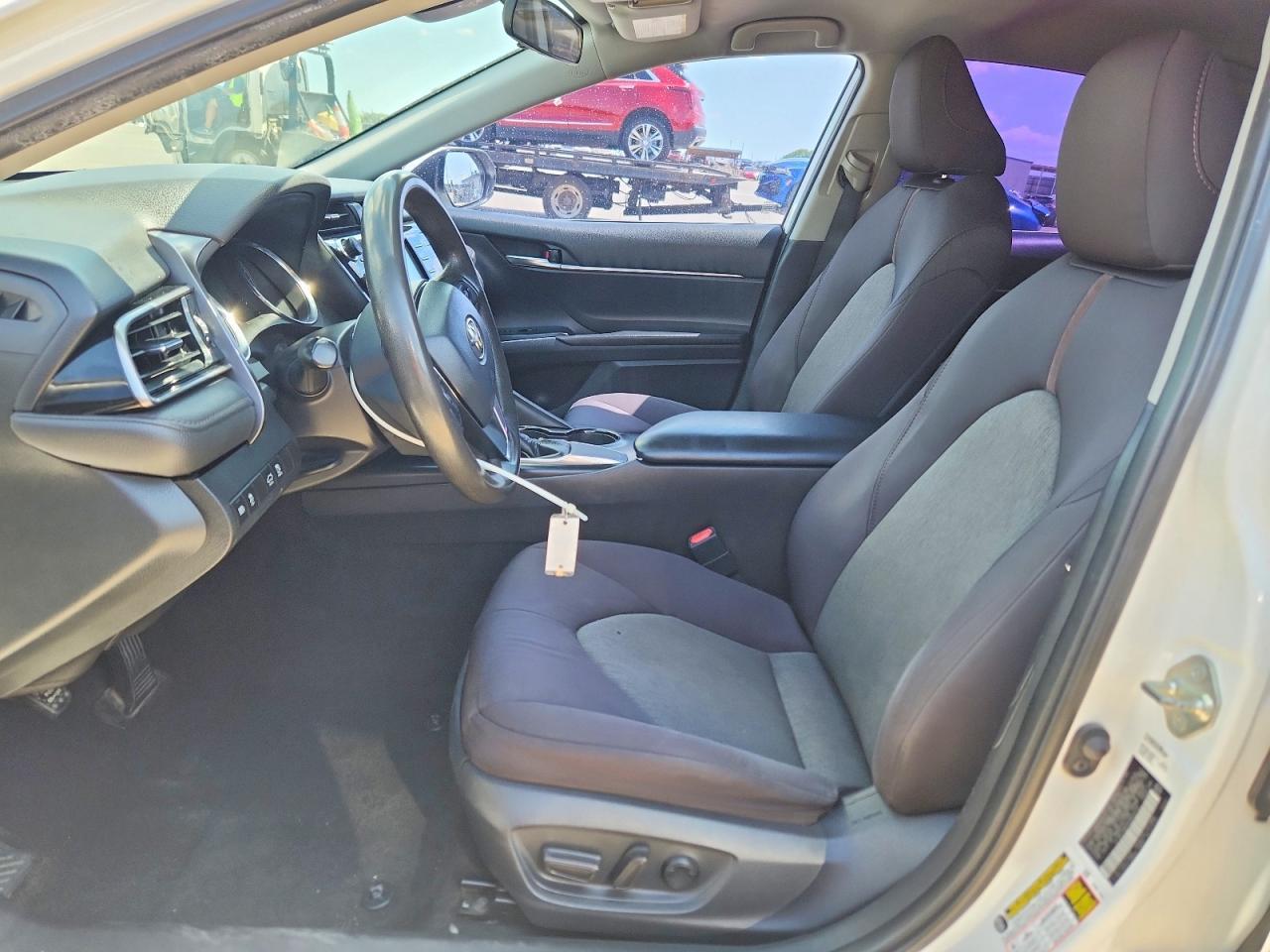 2019 Toyota Camry Le - Фото 7