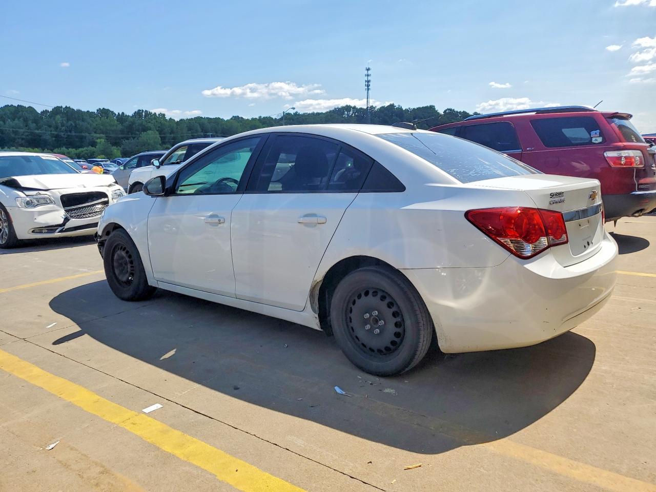 2016 Chevrolet Cruze Limited L - Image 2