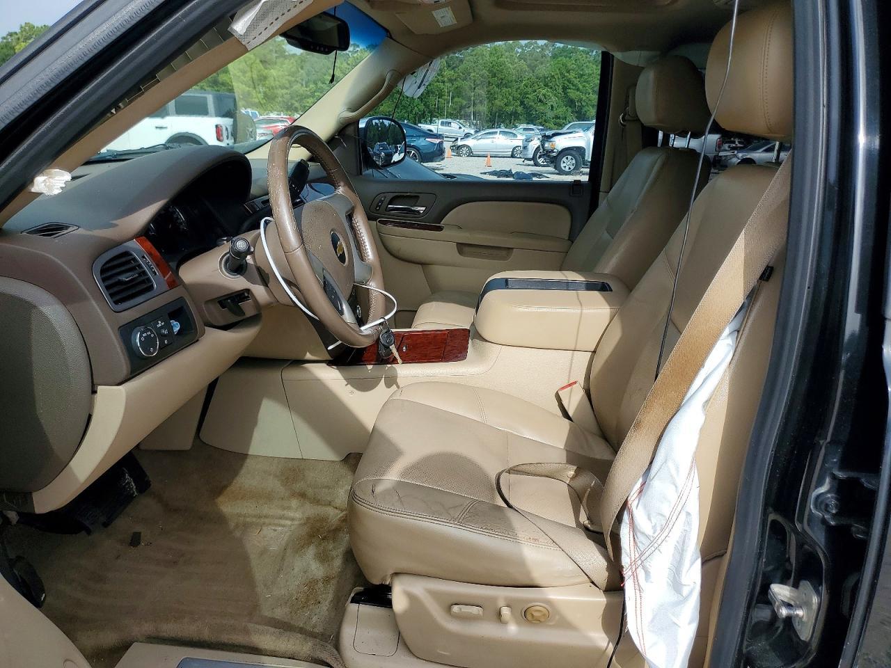 2011 Chevrolet Suburban C1500 Ltz - Фото 7