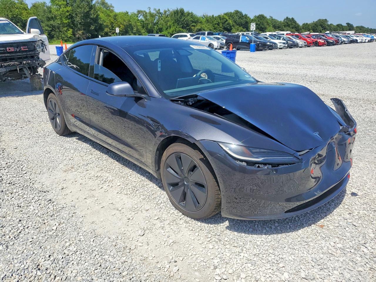 2024 Tesla Model 3 - Фото 4