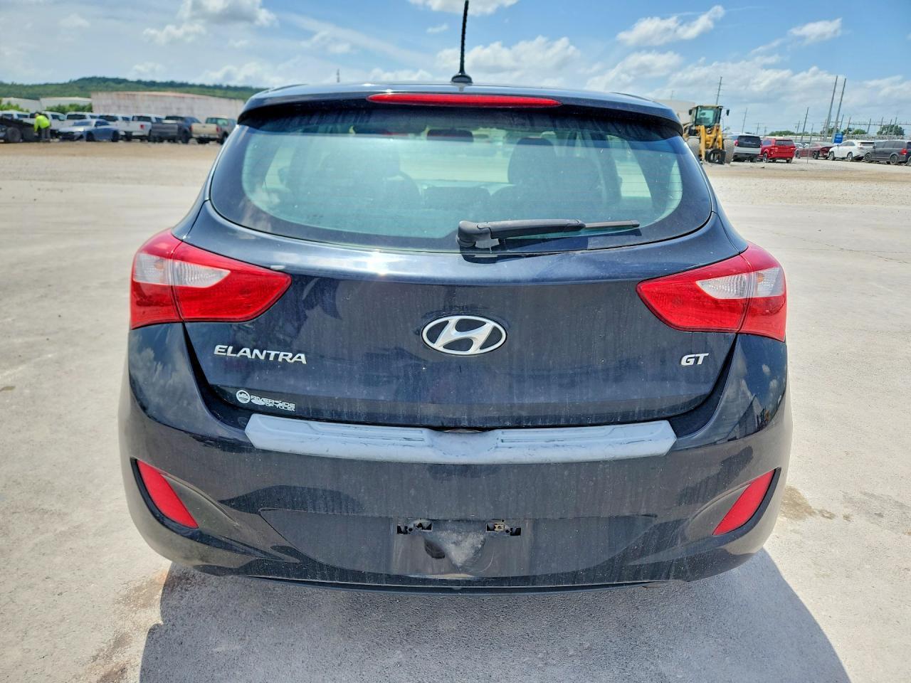 2016 Hyundai Elantra Gt Base - Фото 6