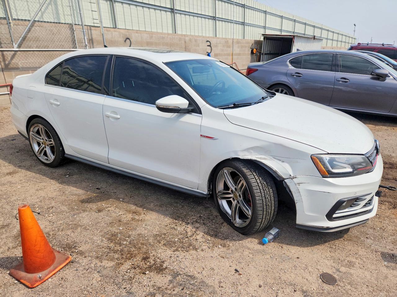 2016 Volkswagen Jetta Gli - Image 4