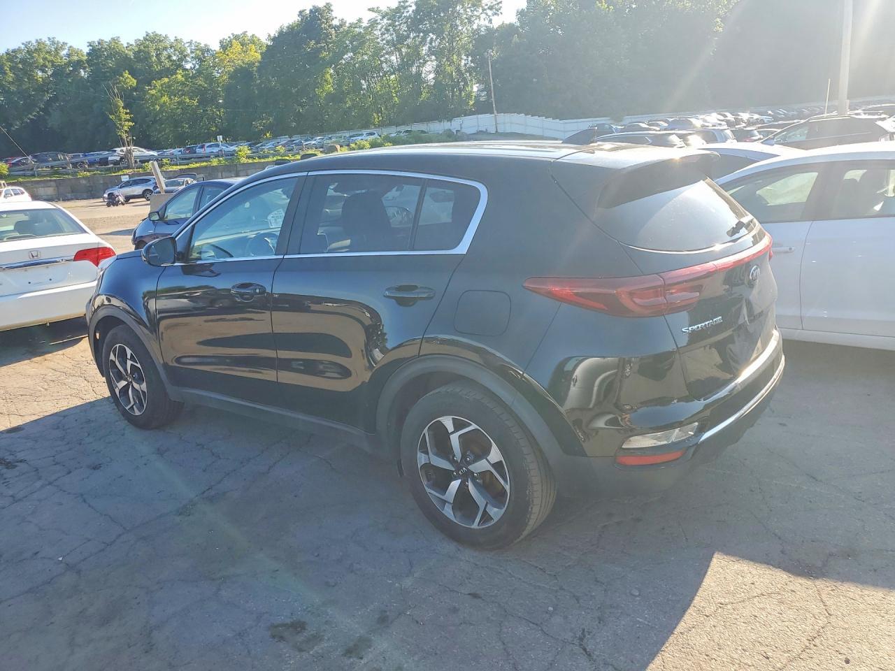 2021 Kia Sportage Lx - Фото 2