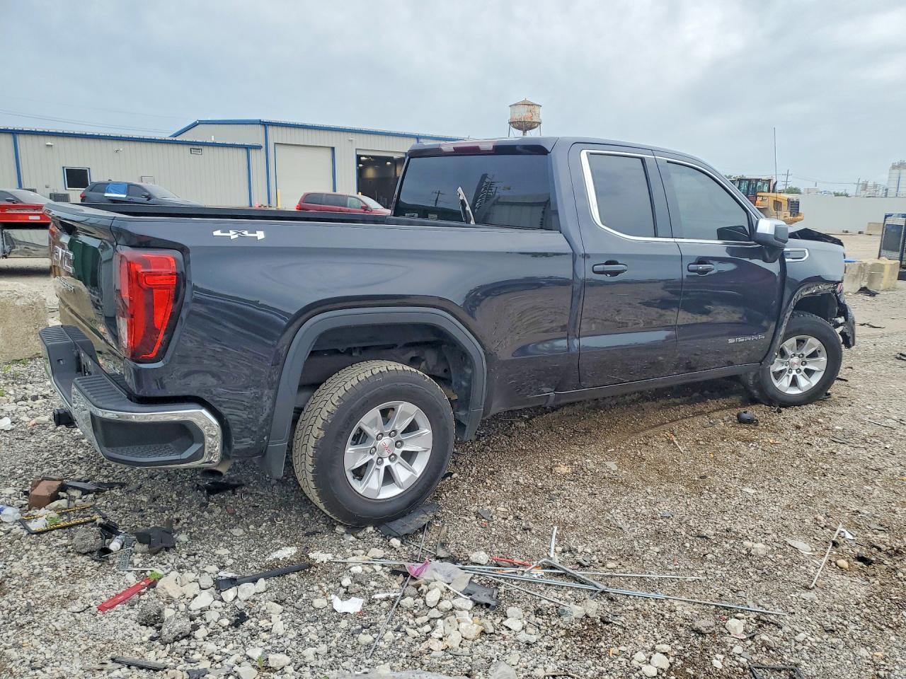2023 GMC Sierra K1500 Sle - Image 3