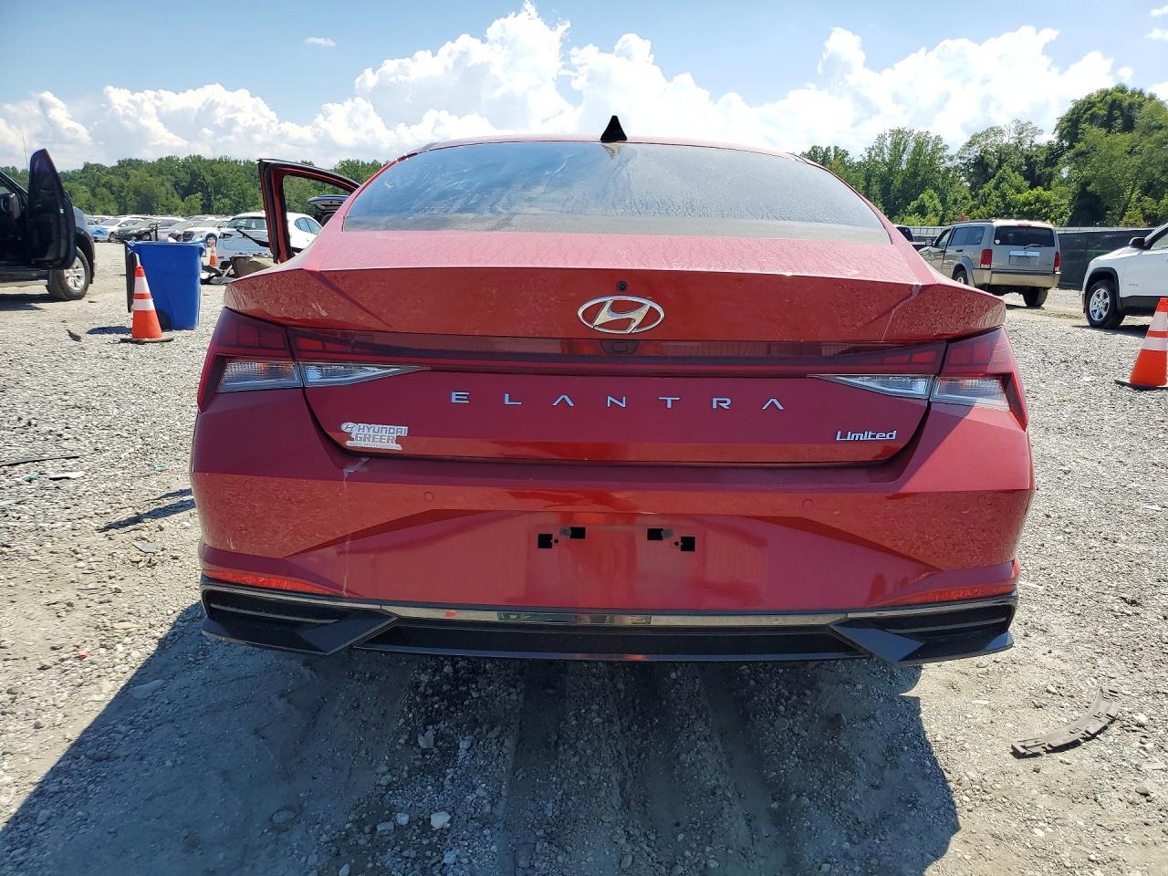 2022 Hyundai Elantra Limited - Фото 6
