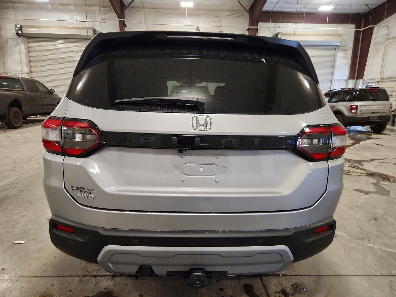 2025 Honda Pilot Exl - Image 6