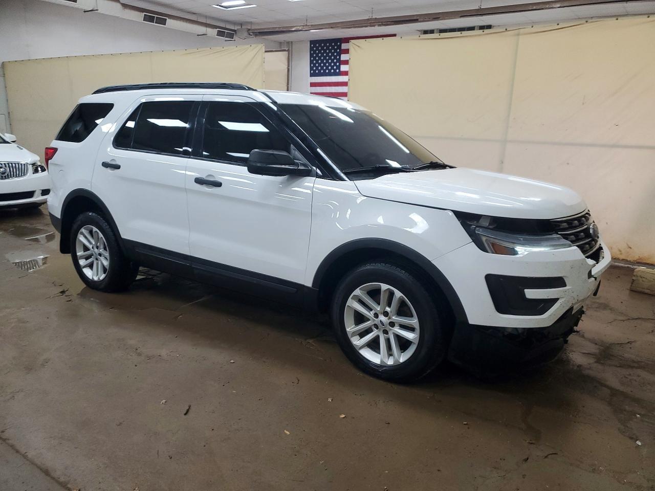 2017 Ford Explorer - Фото 4