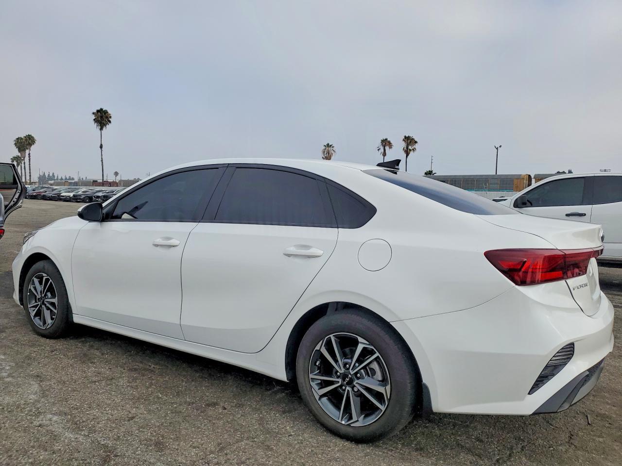 2024 Kia Forte Lxs - Image 2