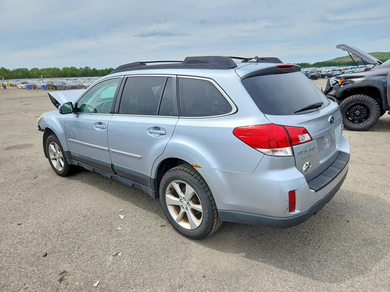2014 Subaru Outback 2.5I Limited - Фото 2