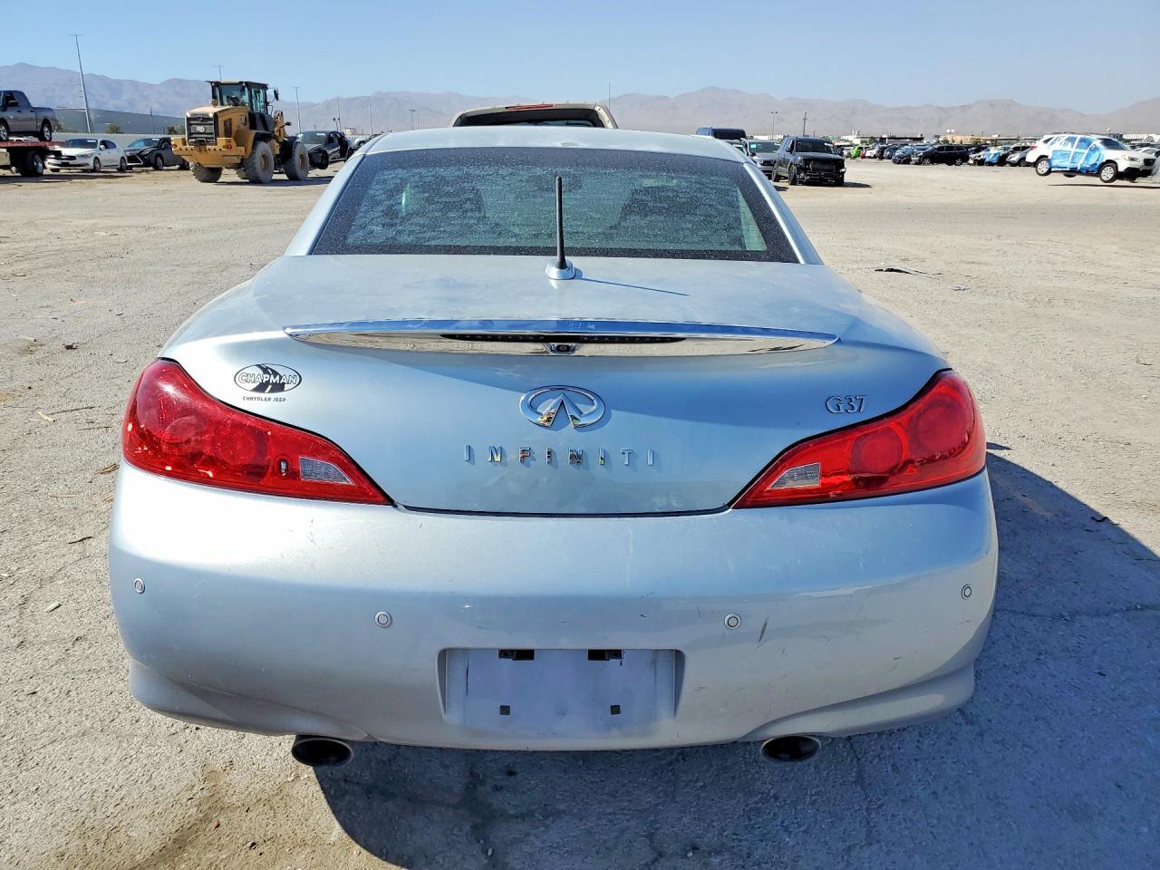 2010 Infiniti G37 Convertible Base - Фото 6