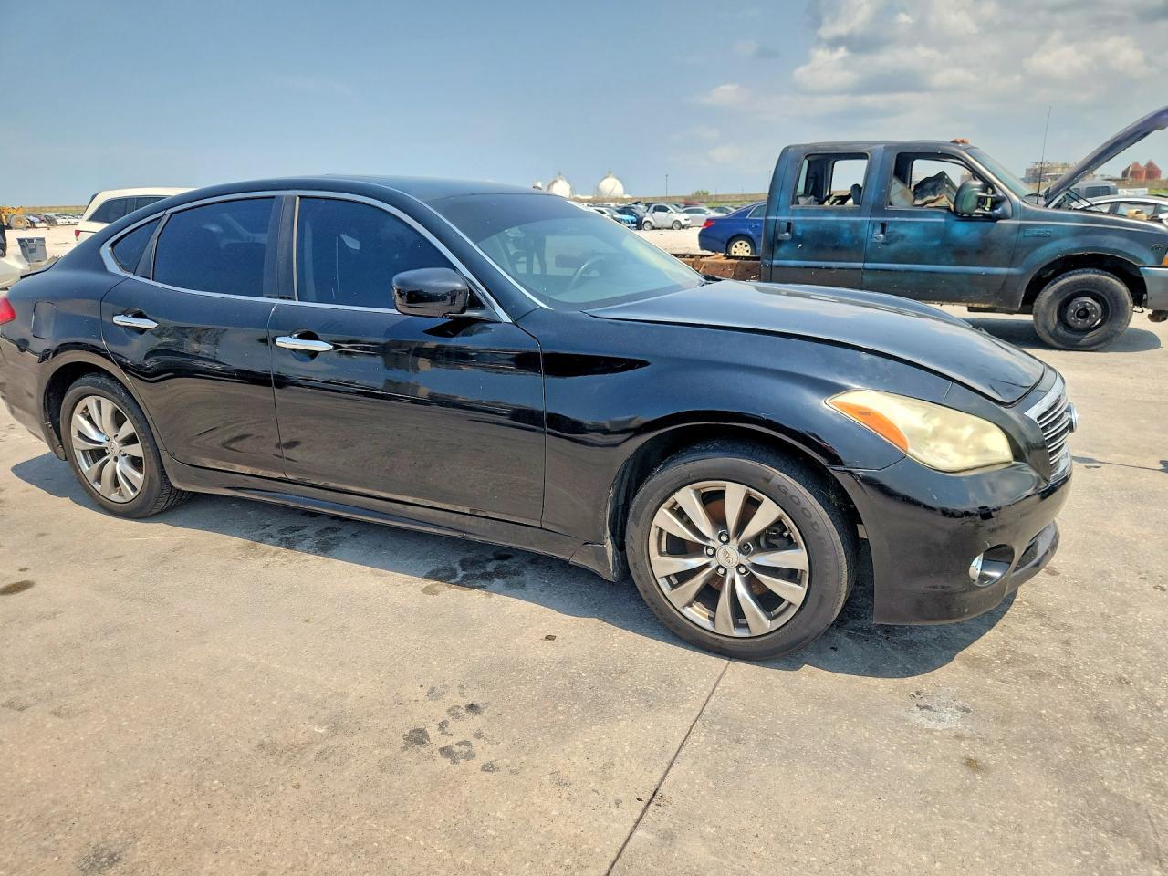 2014 Infiniti Q70 3.7 - Фото 4