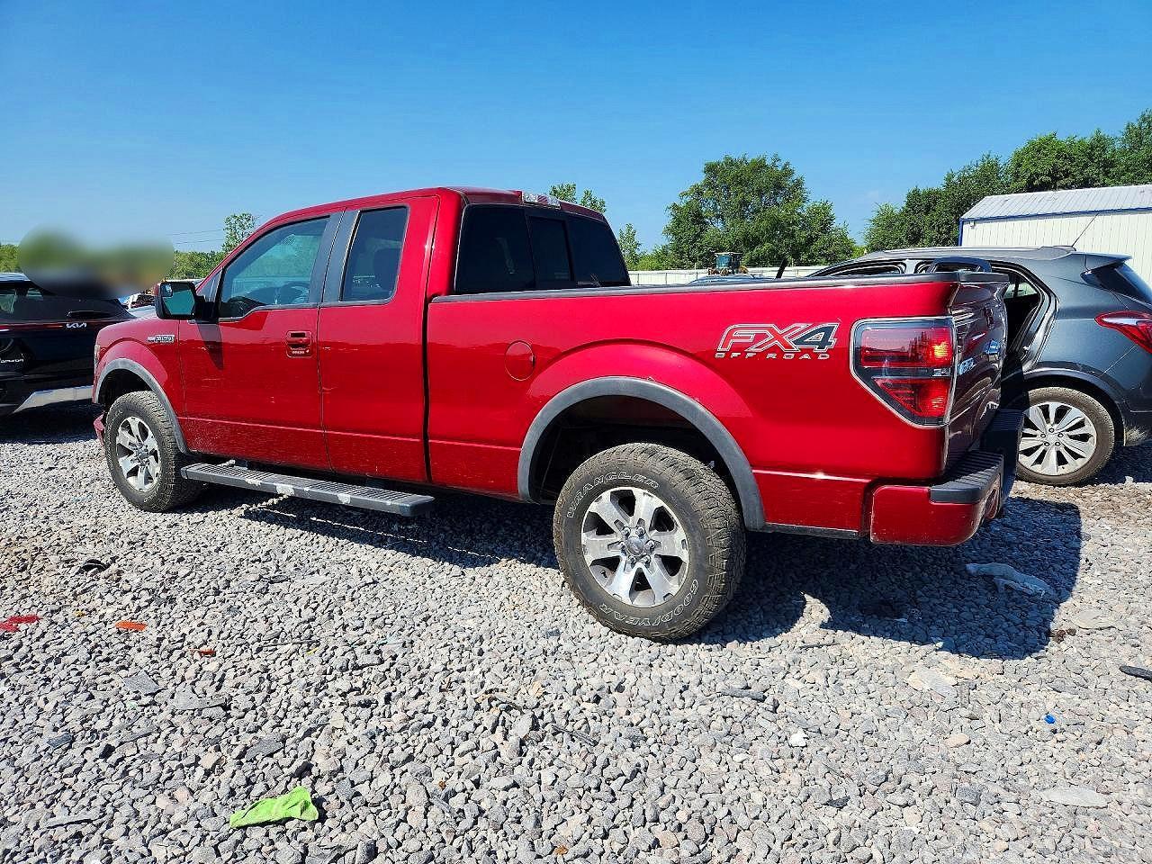 2013 Ford F150 Super Cab - Фото 2