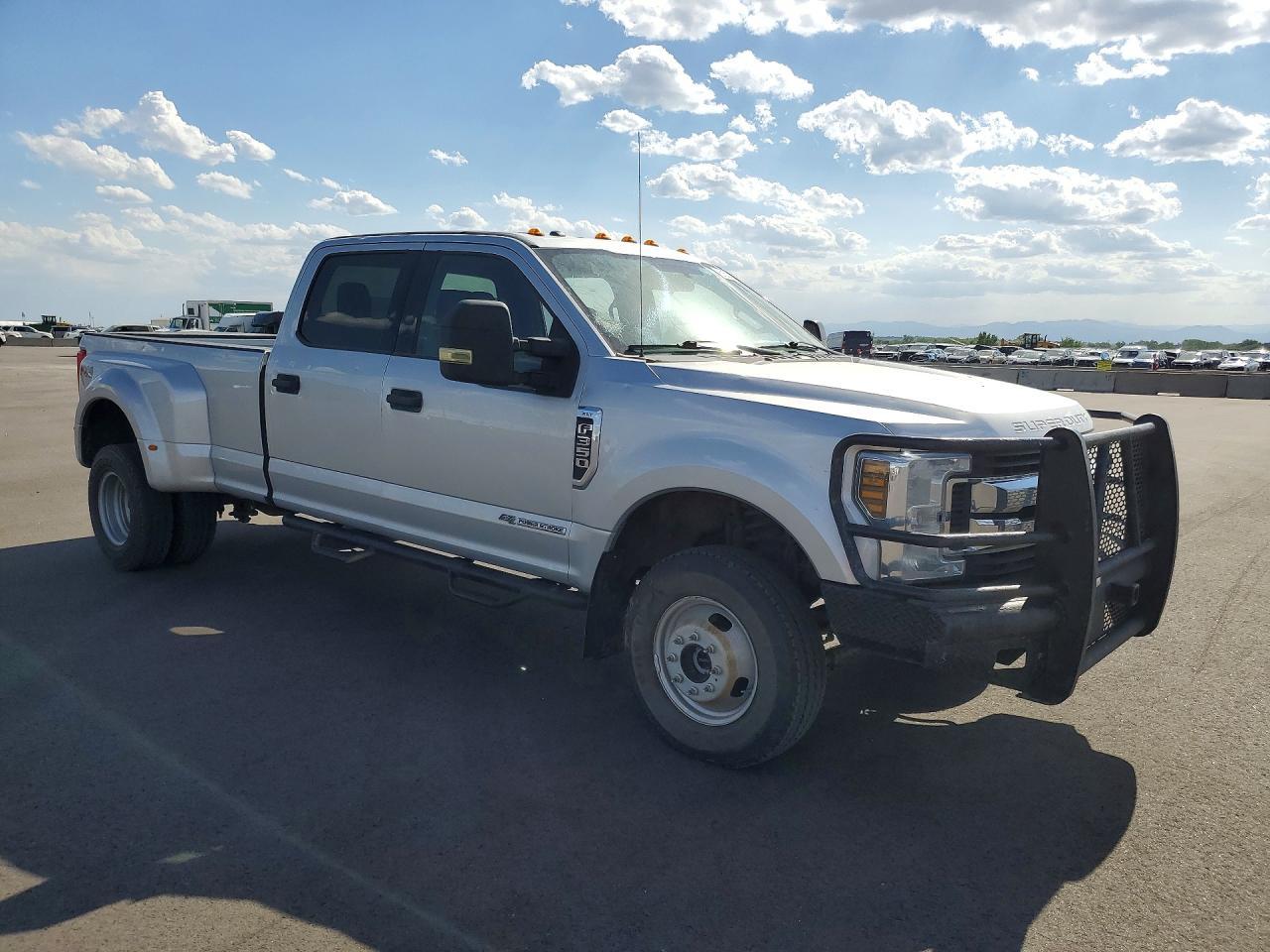 2018 Ford F350 Super Duty - Image 4