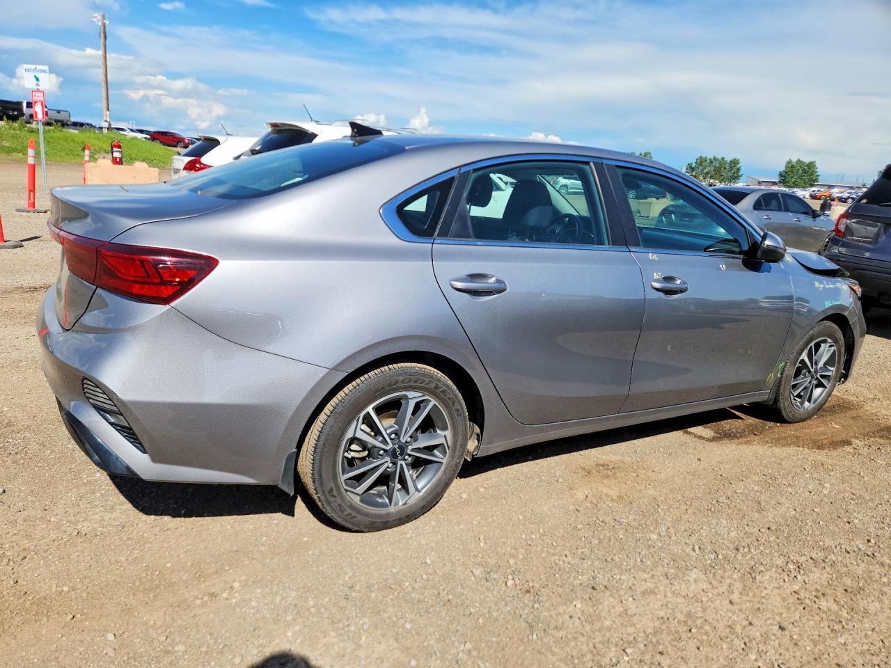 2023 Kia Forte Ex - Фото 3