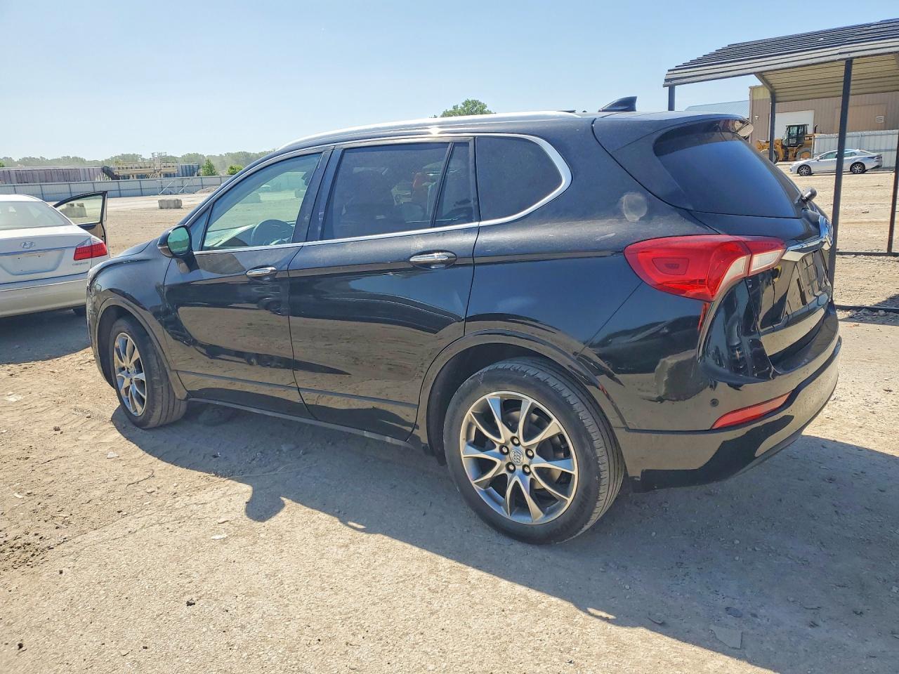 2020 Buick Envision Essence - Image 2