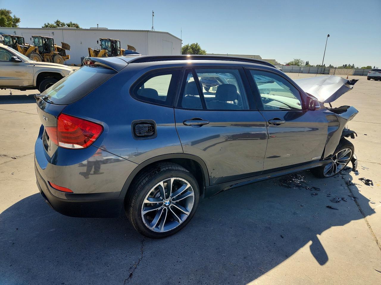 2015 BMW X1 xDrive28I - Фото 3