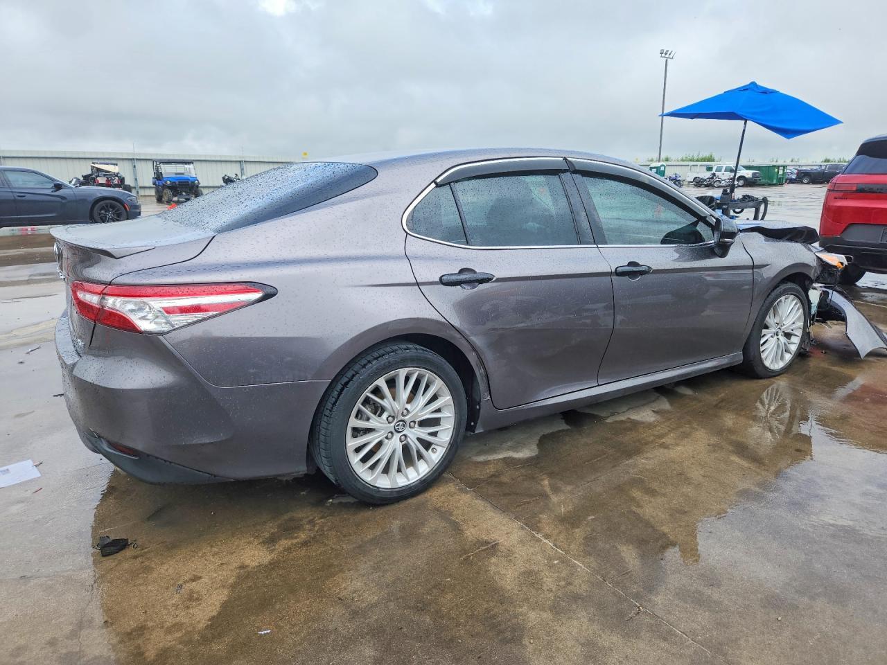 2018 Toyota Camry Xle - Фото 3
