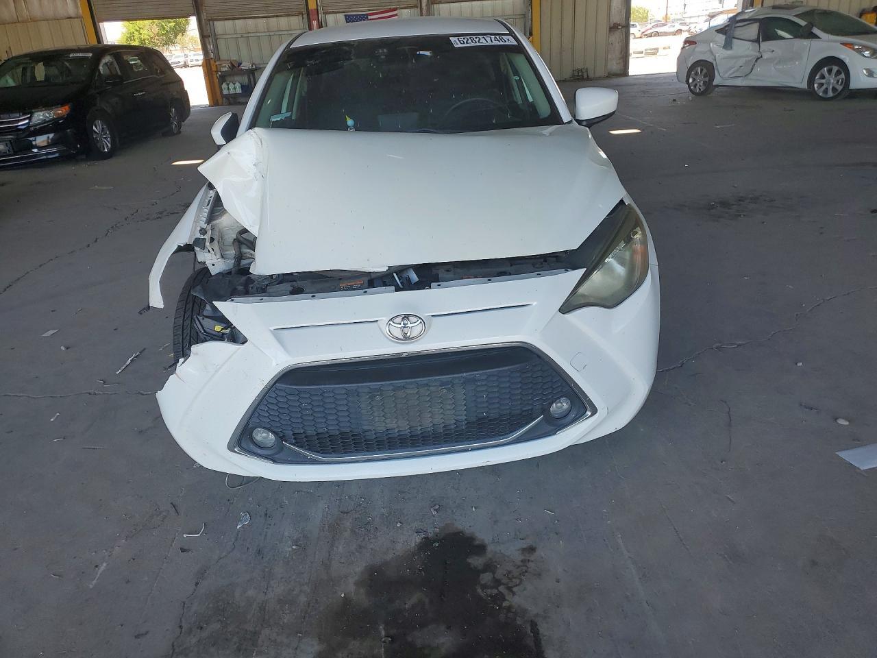 2020 Toyota Yaris Le - Фото 5