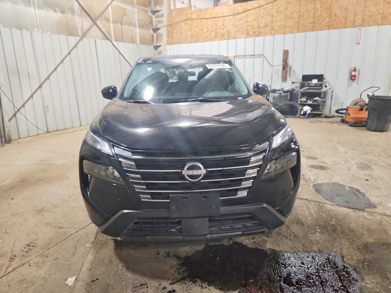 2024 Nissan Rogue Sv - Image 5