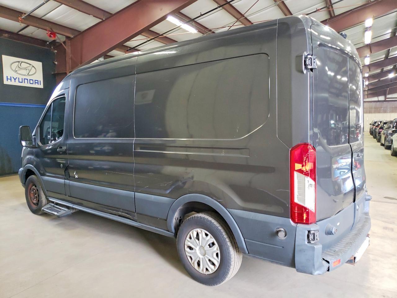 2017 Ford Transit - Фото 2