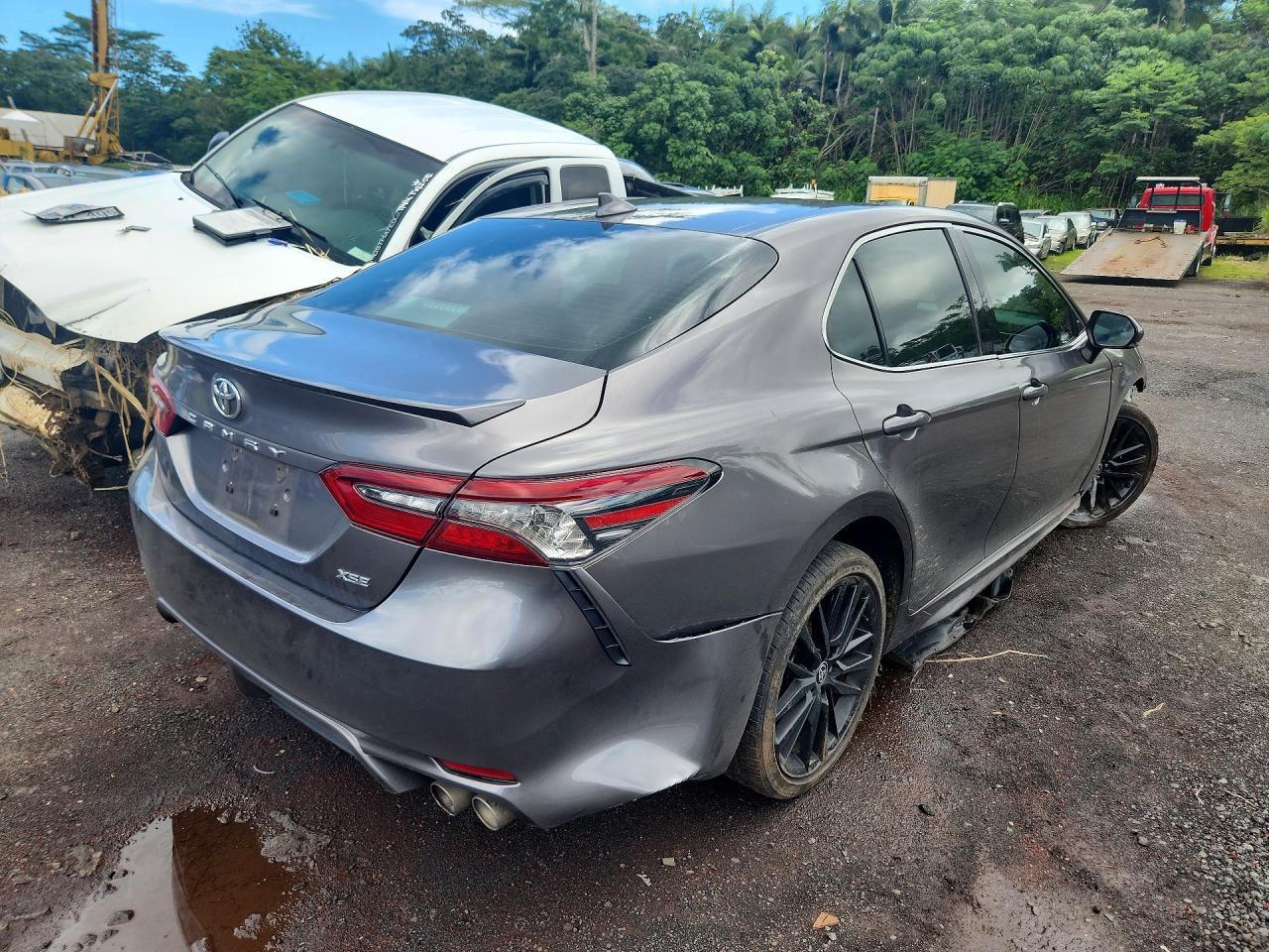 2022 Toyota Camry Xse - Фото 3
