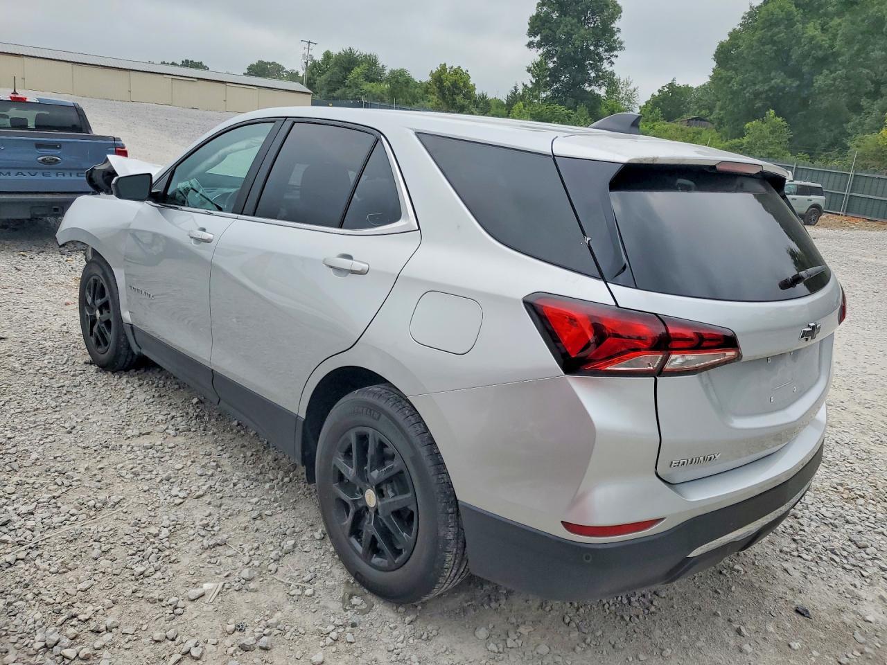 2022 Chevrolet Equinox - Image 2