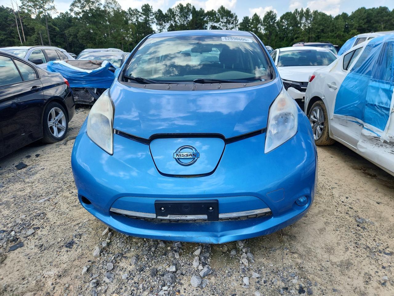 2013 Nissan Leaf S - Image 5