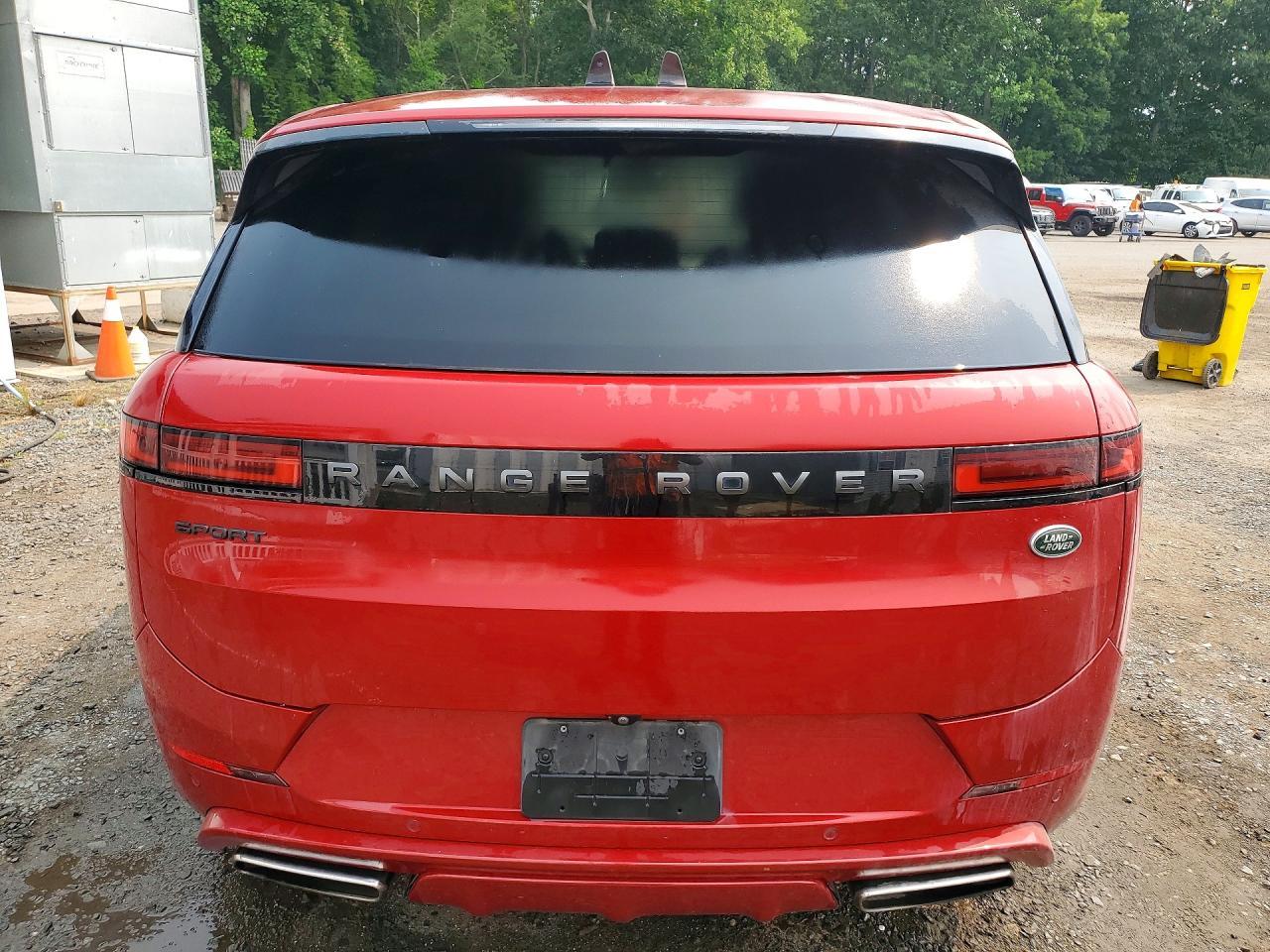 2023 Land Rover Range Rover Sport Dynamic Se - Image 6