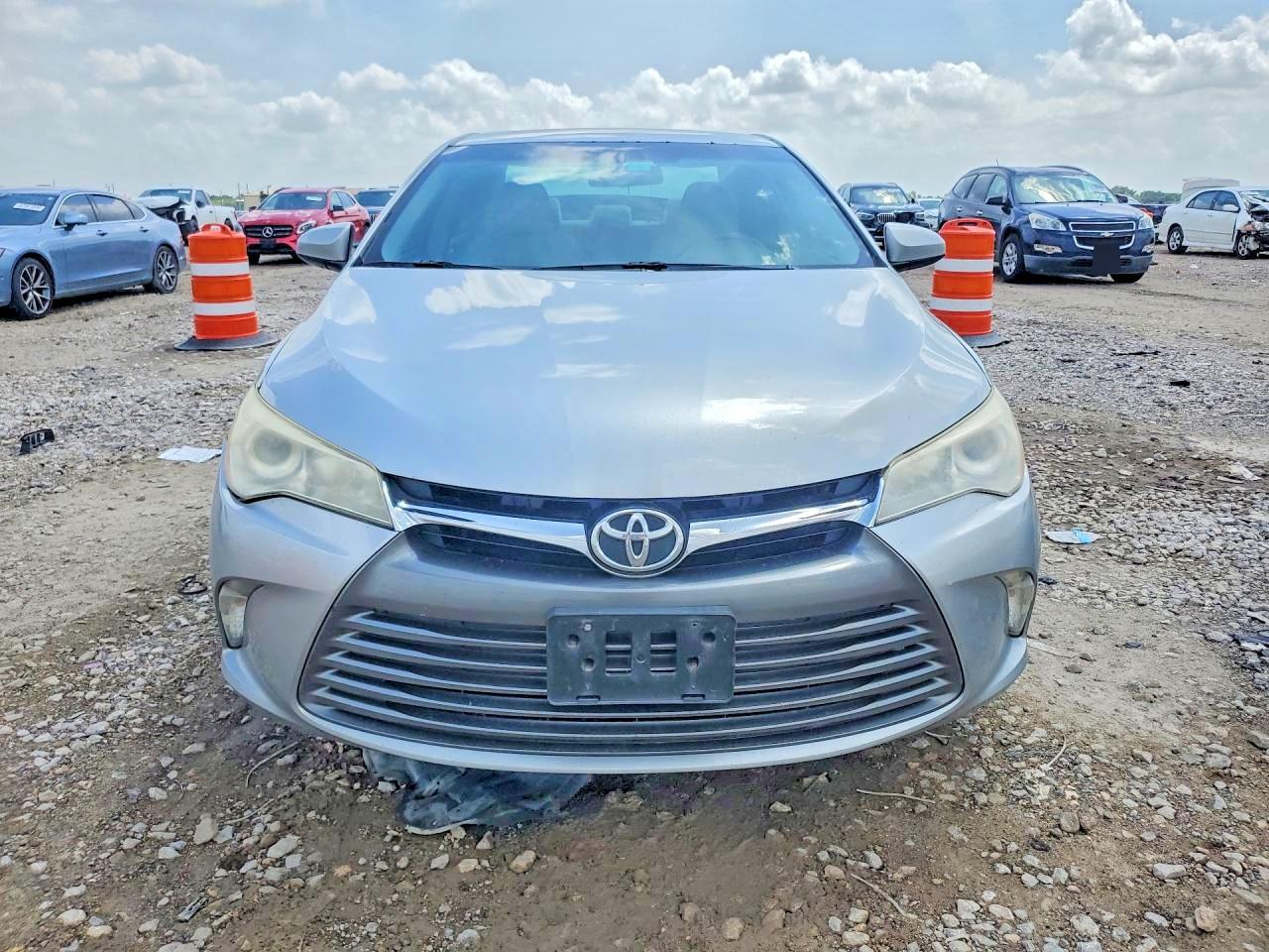 2017 Toyota Camry Le - Фото 5